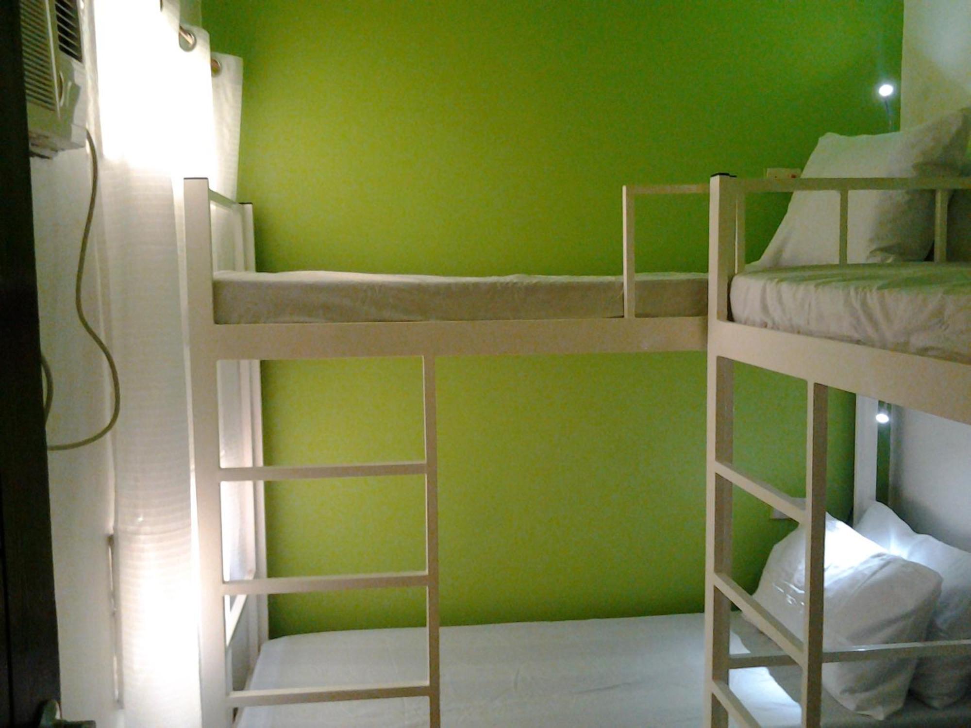 Crossroads Hostel Manila Mandaluyong Quarto foto