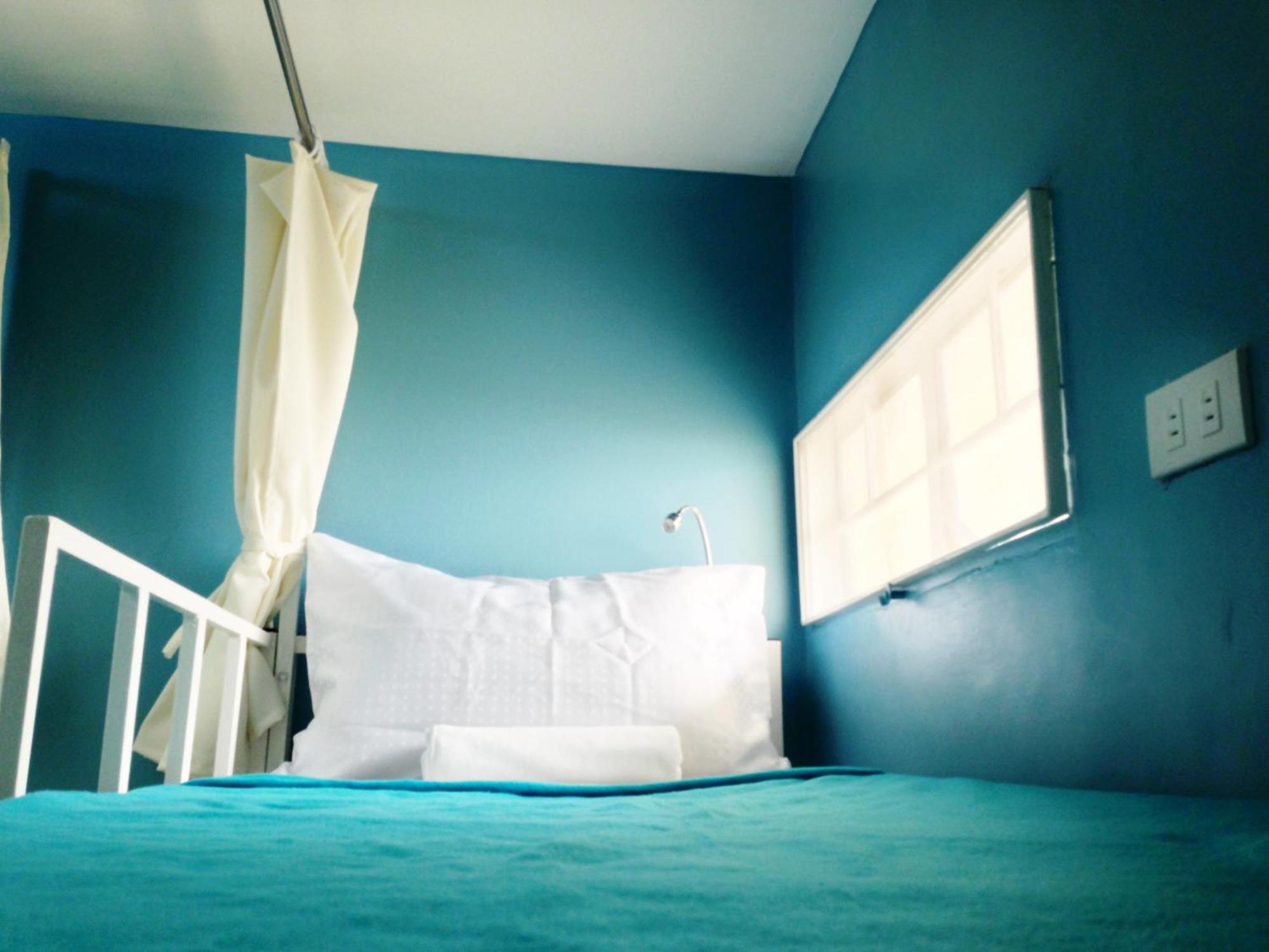 Crossroads Hostel Manila Mandaluyong Quarto foto