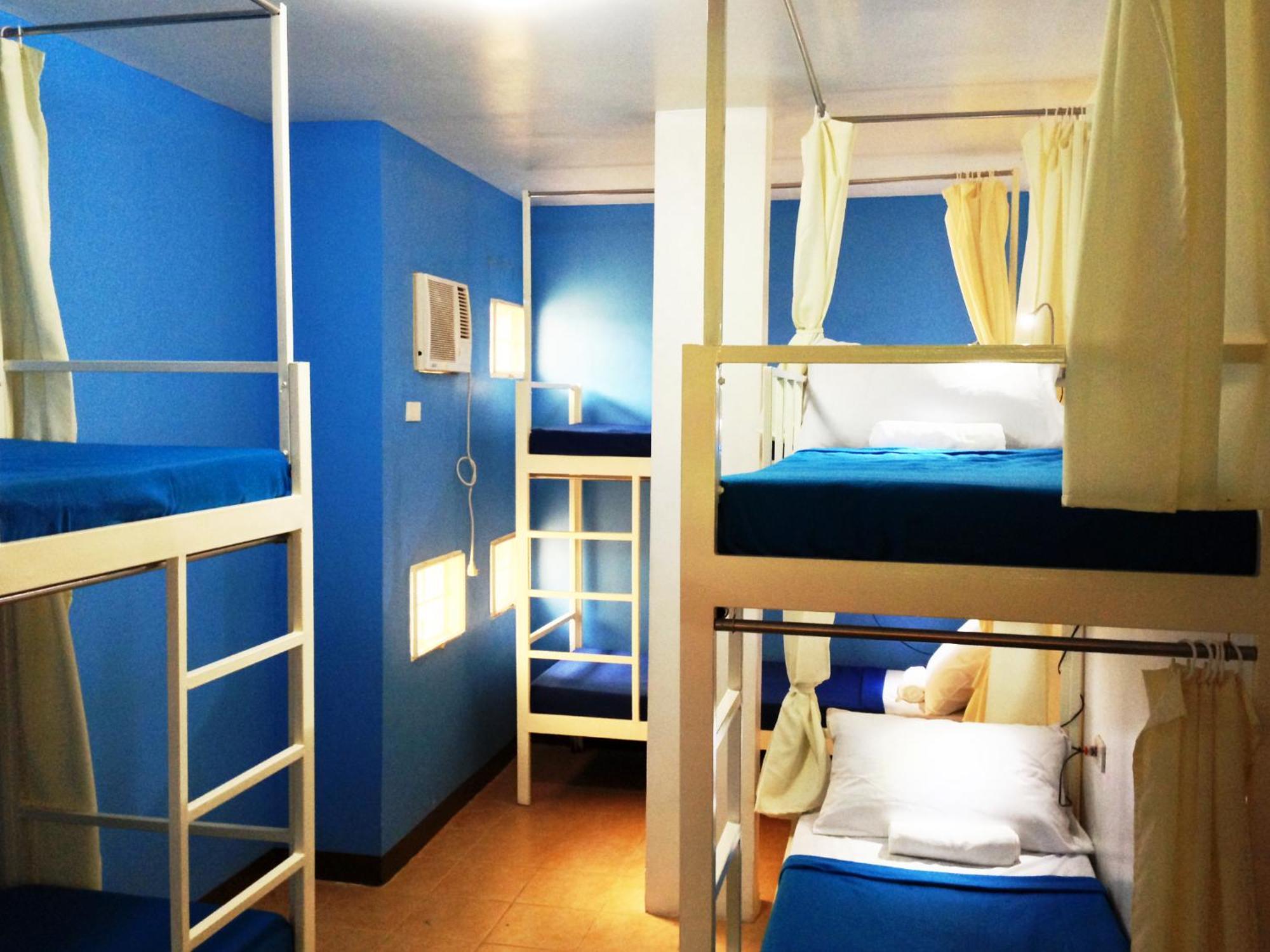 Crossroads Hostel Manila Mandaluyong Quarto foto